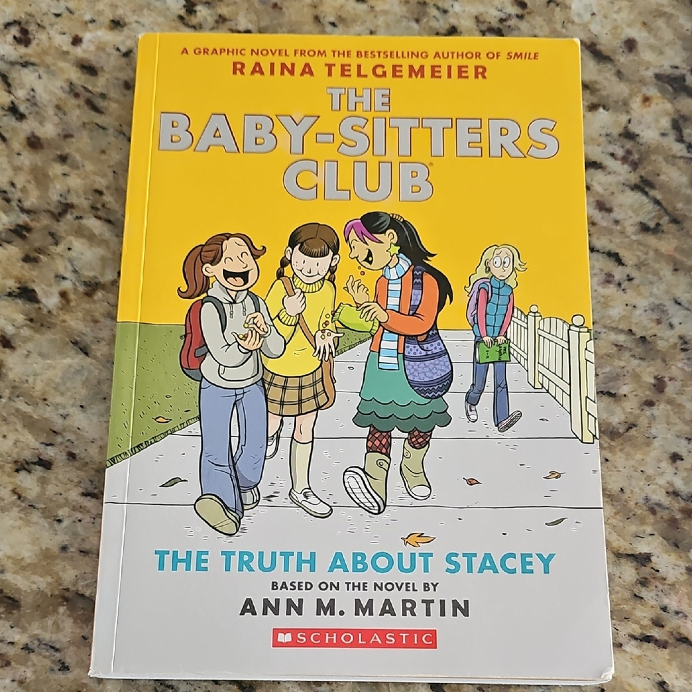 3/$15 💥 The Babysitters Club Scholastic Graphic Novel The Truth About Stacey